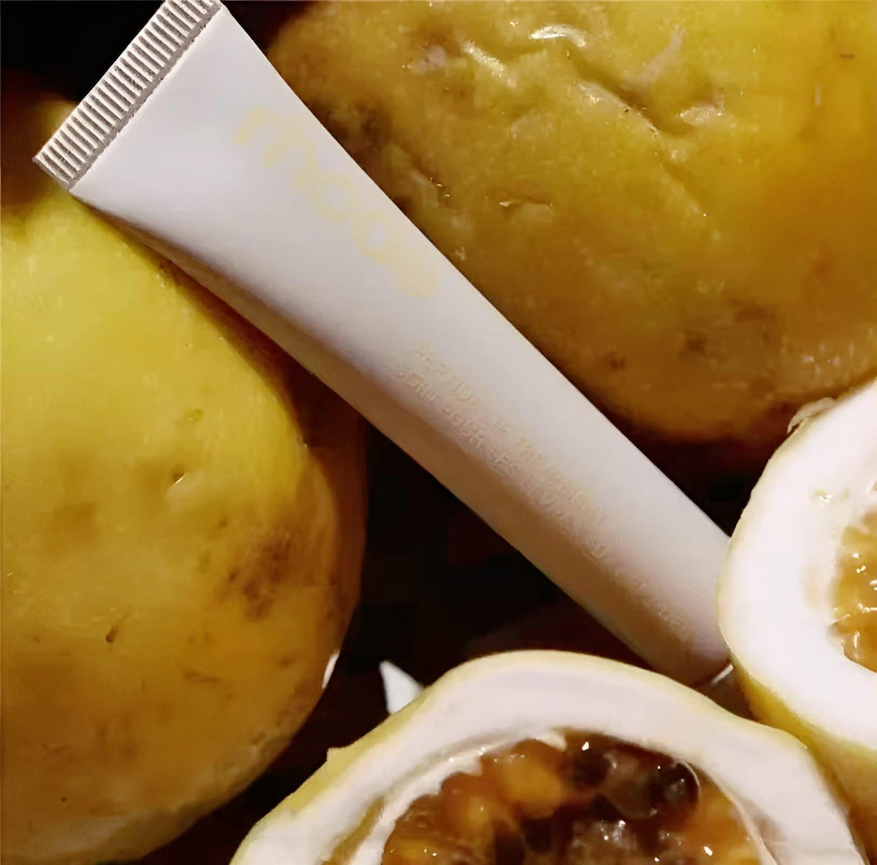 New Lip Balm Phone Case Lip Gloss Long-Lasting Moisturizing Liquid Lipstick Transparent Lip Glaze, Drestiny, Lip Gloss, Rhode Lip Gloss Phone Case, Best Lip Gloss Phone Case, Hailey Bieber Lip Gloss Phone Case, Phone Case with Built-in Lip Gloss, United States, USA, Canada, Australia, New Zealand, United Kingdom, UK, Peach Pit, Ribbon, Espresso, Toast, Raspberry Jelly, Guava Spritz, Salty Tan, Short Cake, Unscented, Strawberry, Cinnamon Roll, Watermelon, Jelly Bean, Passionfruit, Shopdrestiny.com, Women