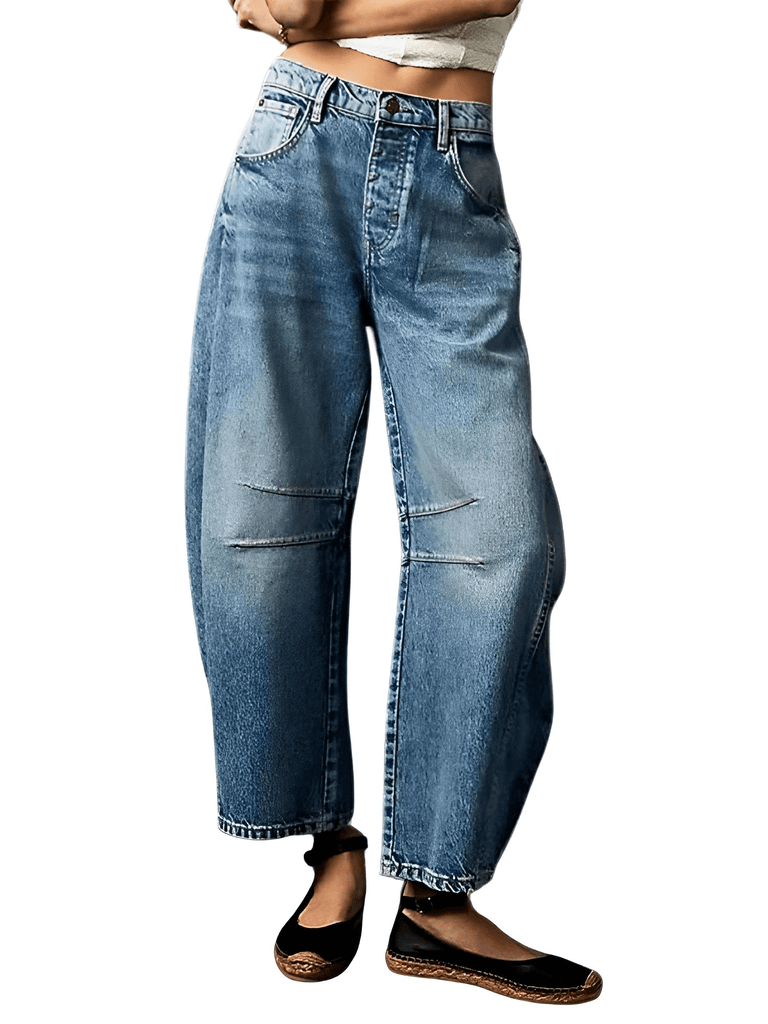 Trendy Y2K style cropped blue jeans in solid colors. Low waist, baggy fit for a retro look. Shop Drestiny for free shipping & tax covered!