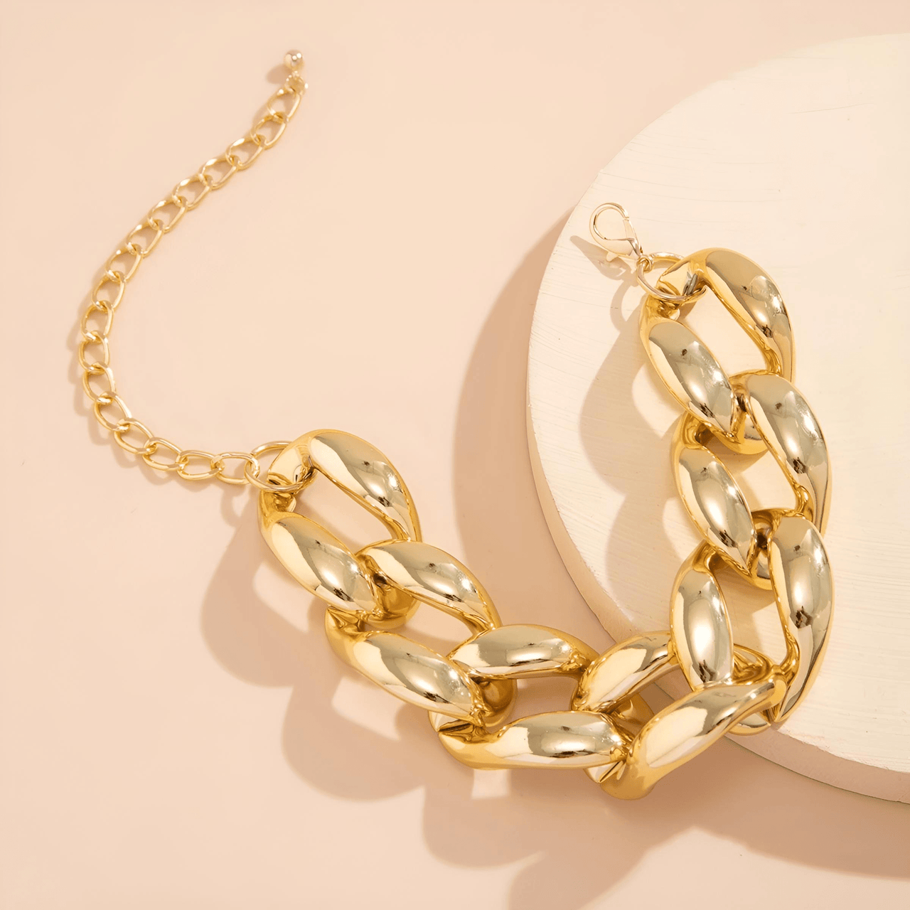Thick Chain Short Exaggerated Choker Necklace For Women Trendy Statement Collar On The Neck Accessories Fashion Jewelry, Drestiny, Necklaces, Gender_Women, Gold, Silver, United States, USA, Canada, Australia, New Zealand, United Kingdom, UK, Thick chain choker, statement chain necklace, Chunky choker necklace, Oversized chain choker, gold thick chain choker, shopdrestiny.com