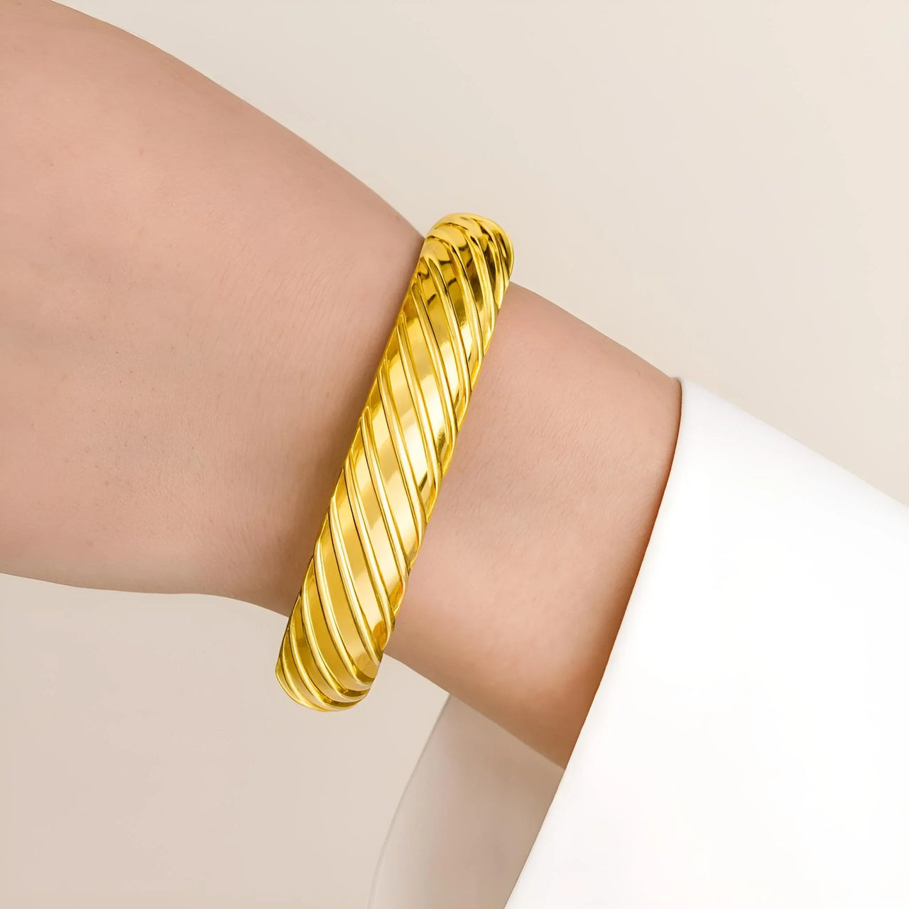 Exaggerated Women's Gold Chunky Bangles Arm Bracelet Women's Jewelry