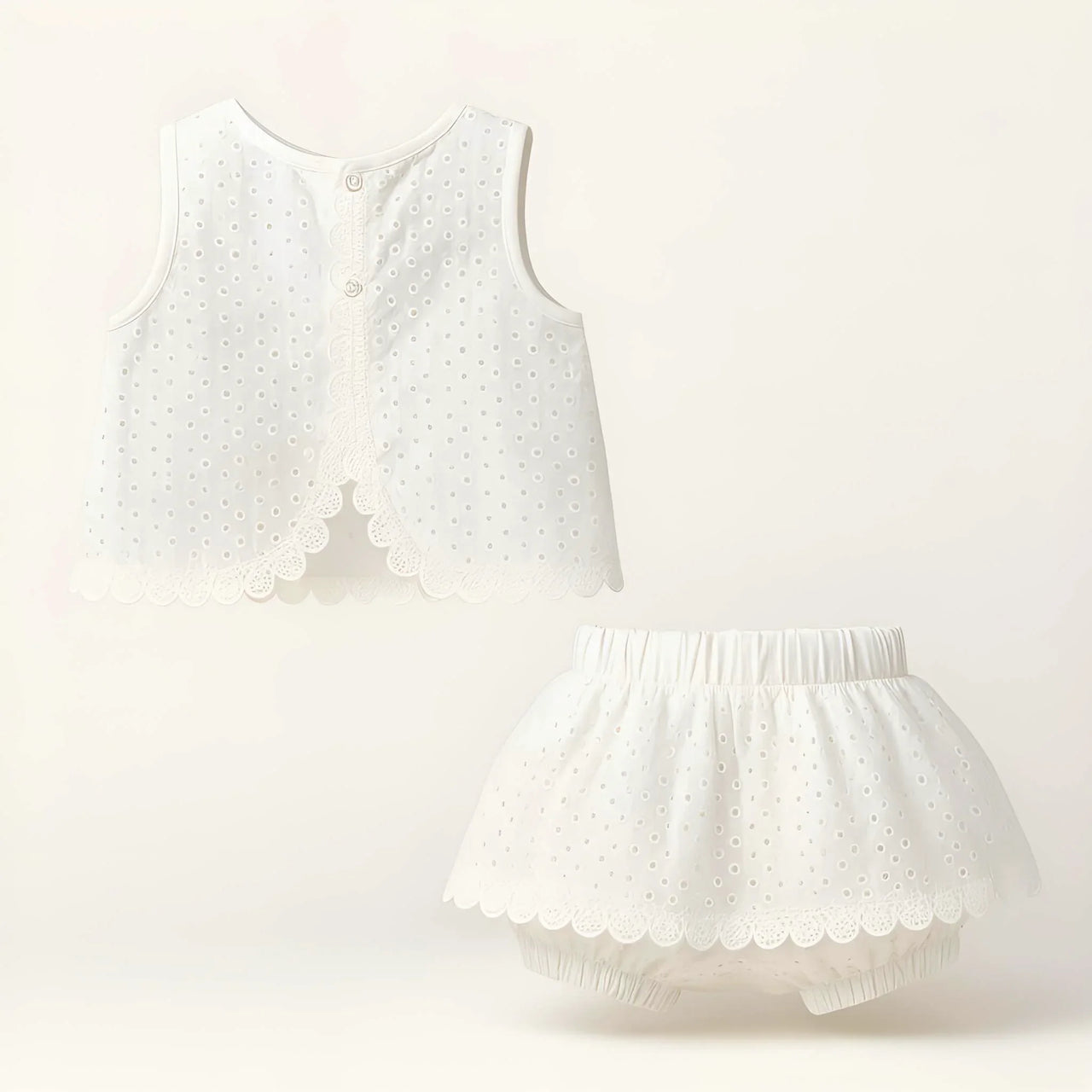 Girl's Summer Clothing Set - Hollow Lace Sleeveless Shirt & Shorts 2Pcs Set