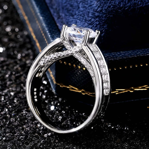 High Quality Silver Plated Round CZ 4 Claw Ring