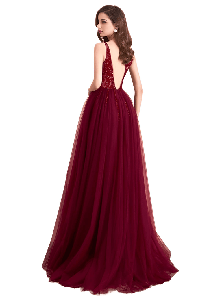 Get ready for prom in a stunning plunging neckline dress at Drestiny. Enjoy up to 50% off, free shipping, and tax covered!