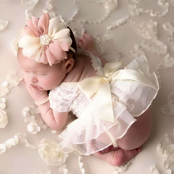 Get the cutest lace bow knot dress & flower headband for your newborn at Drestiny. Enjoy free shipping & tax covered. Save up to 50% off!